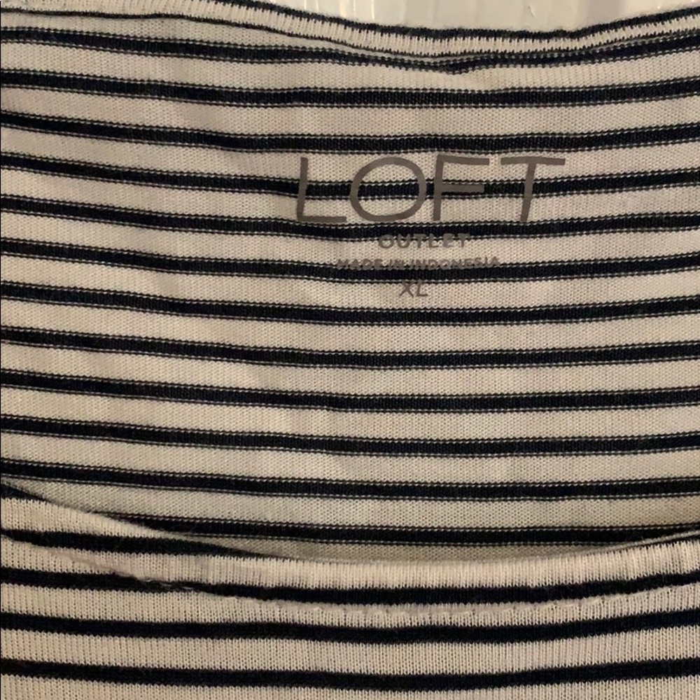 Loft t-shirt - Picture 2 of 4